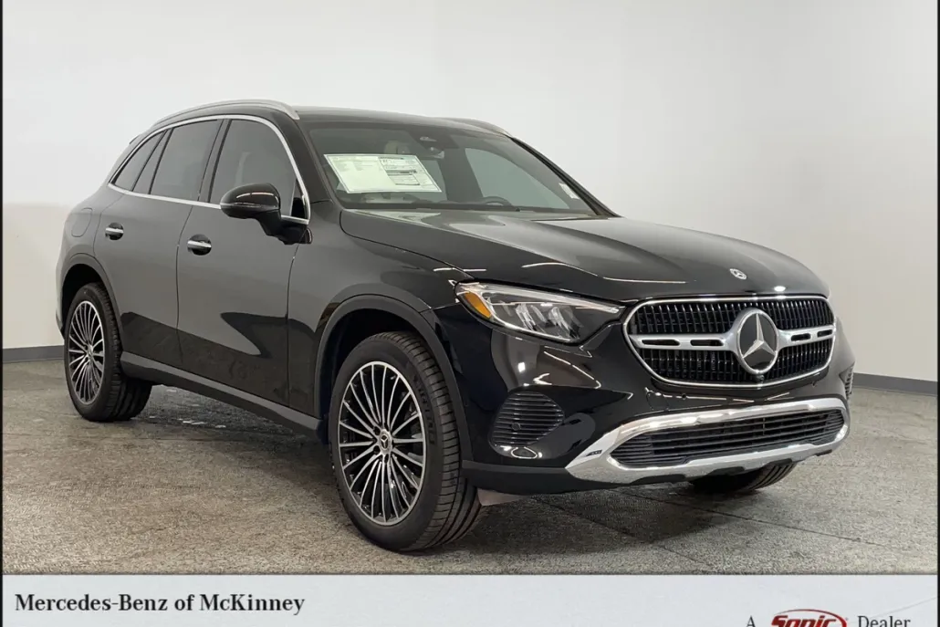 2025 Mercedes Benz GLC 300 photo 1
