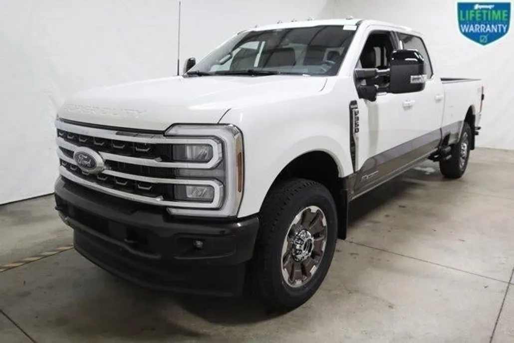 2024 Ford F-350 King Ranch photo 1