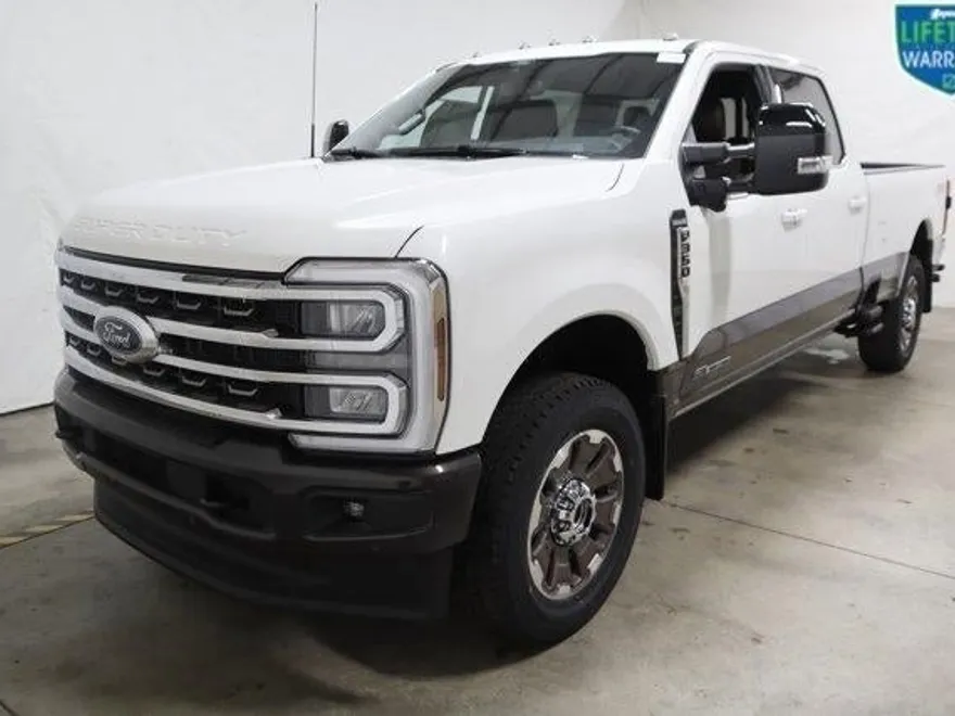 2024 Ford F-350 King Ranch photo 1