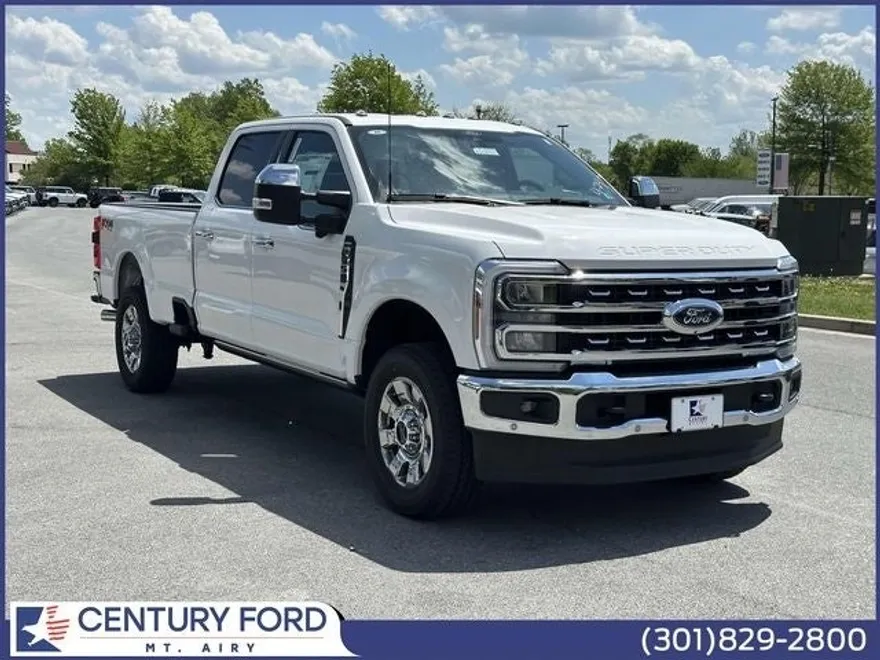 2025 Ford F-350 Lariat photo 1