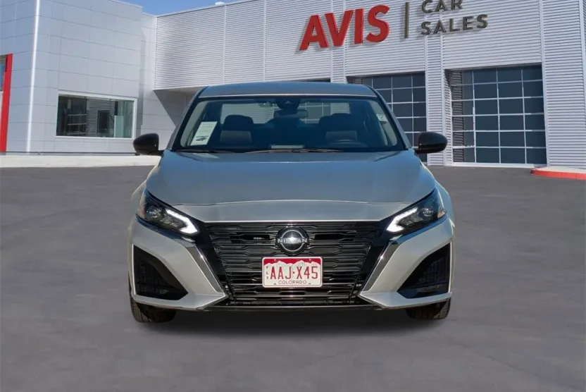 2024 Nissan Altima 2.5 SV photo 1
