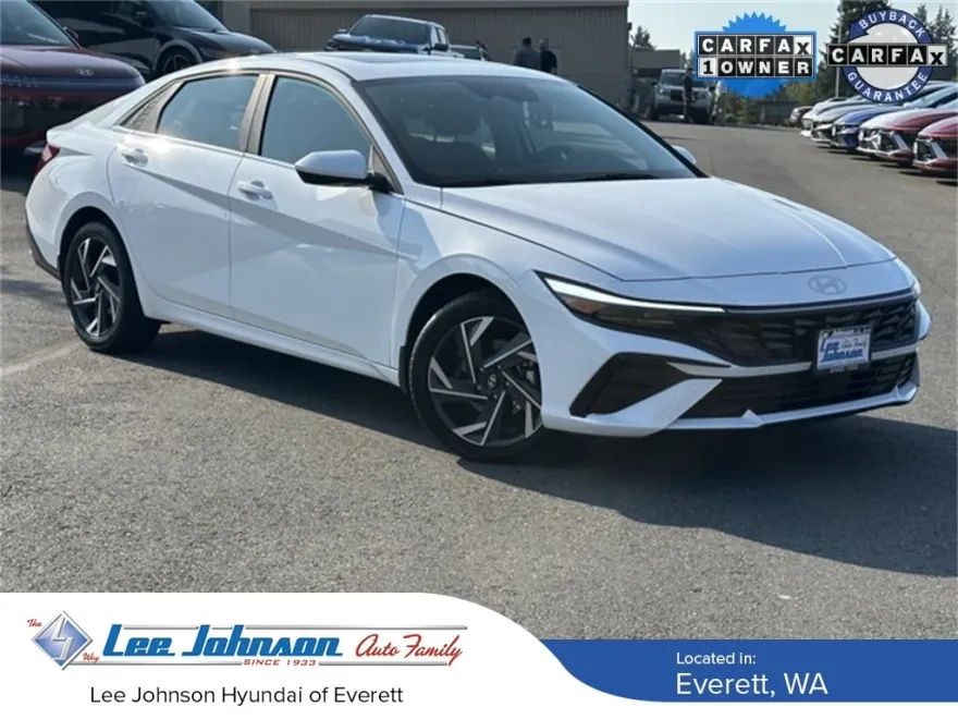 2025 Hyundai Elantra SEL Convenience photo 1