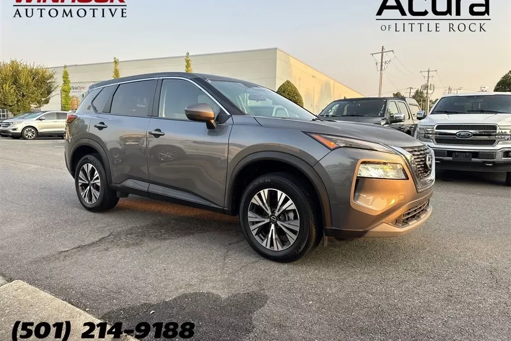2022 Nissan Rogue SV photo 1