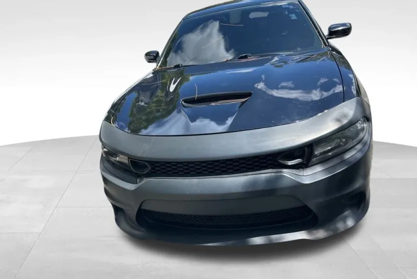 2017 Dodge Charger SE photo 1