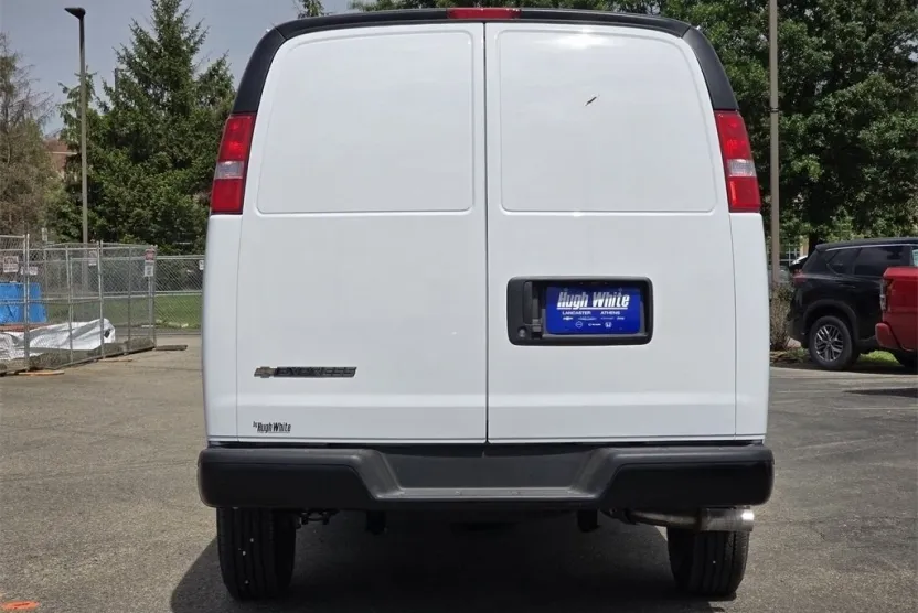 2025 Chevrolet Express Cargo Van photo 1