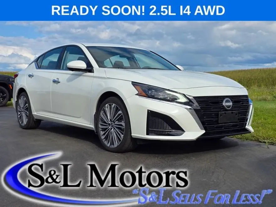 2025 Nissan Altima 2.5 SL photo 1