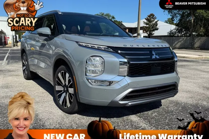 2025 Mitsubishi Outlander SEL photo 1