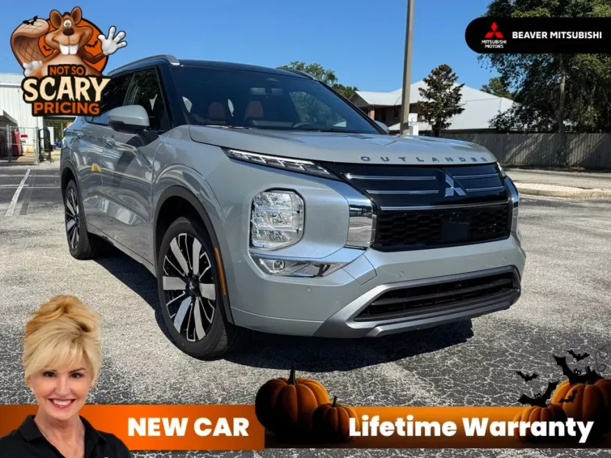 2025 Mitsubishi Outlander SEL photo 1