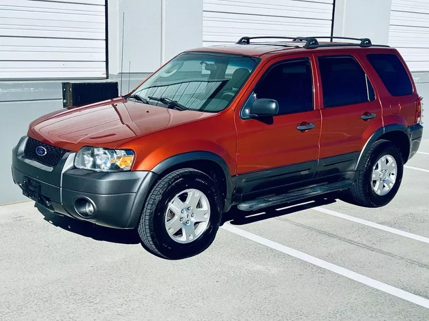 2006 Ford Escape XLT Sport photo 1