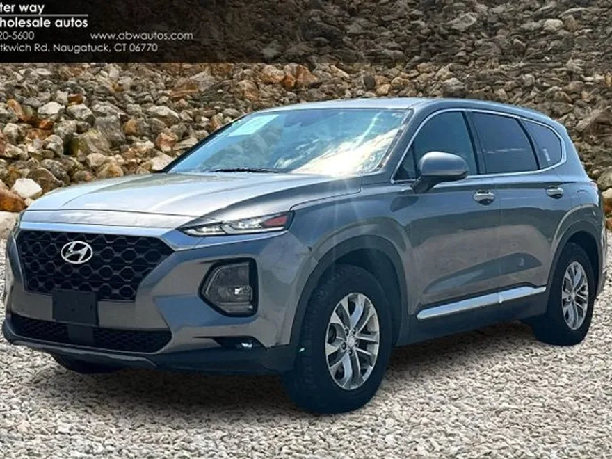 2019 Hyundai Santa Fe SEL photo 1