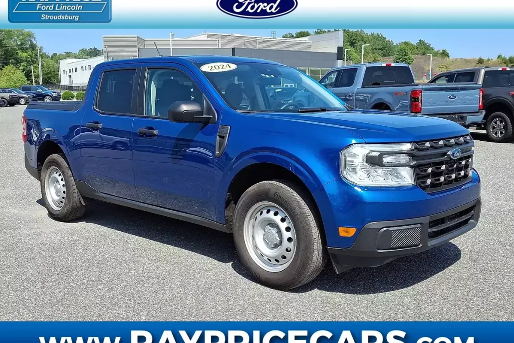 2024 Ford Maverick XL photo 1