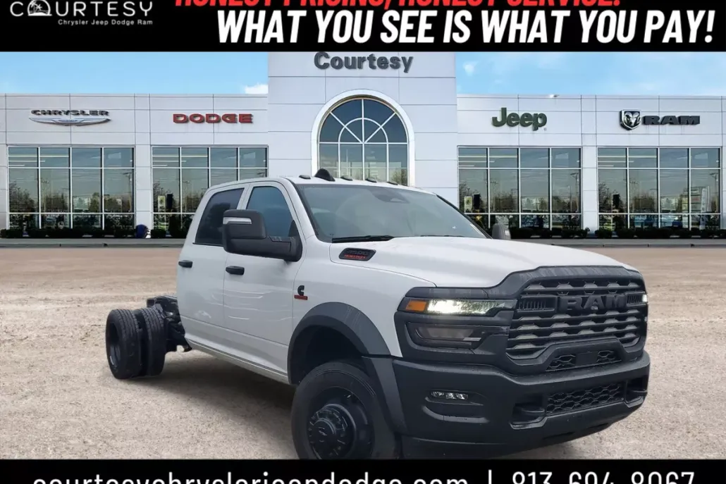 2025 Ram 4500 Tradesman photo 1