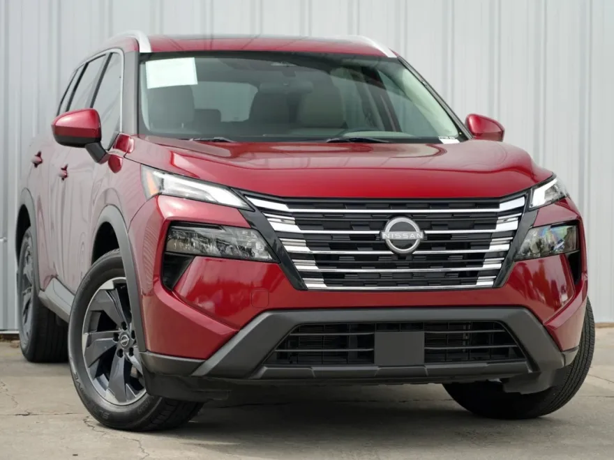 2024 Nissan Rogue SV photo 1