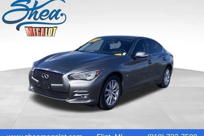 2015 Infiniti Q50 photo 1