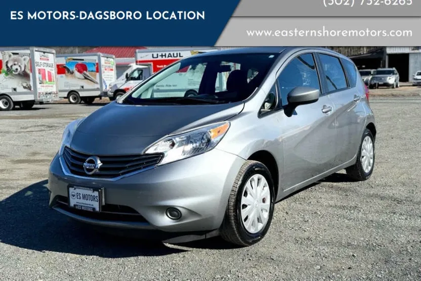2015 Nissan Versa Note SV photo 1
