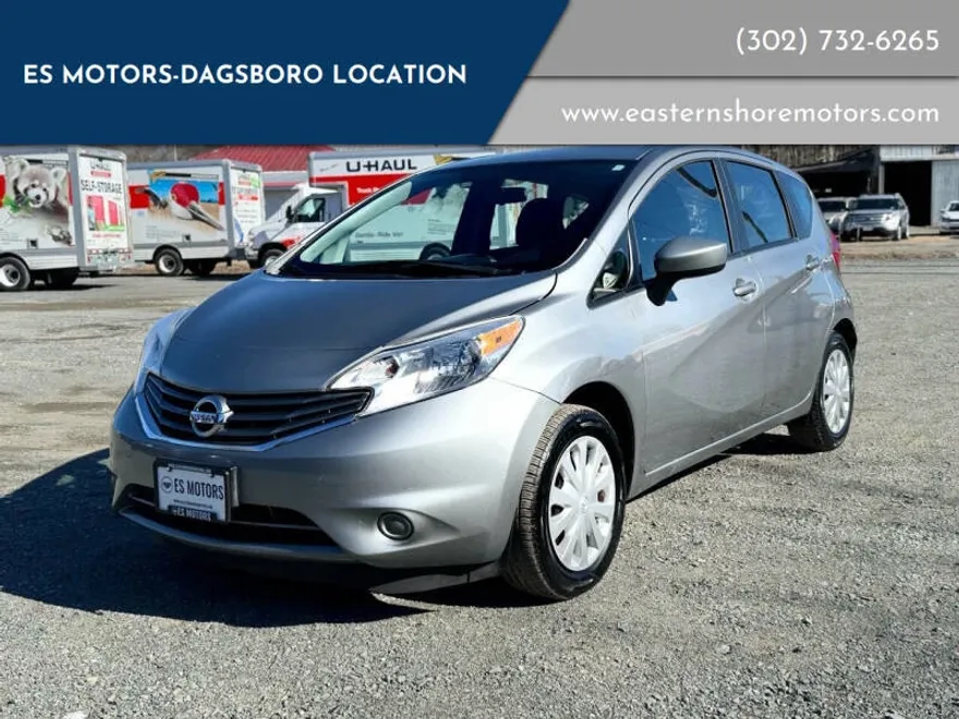 2015 Nissan Versa Note SV photo 1