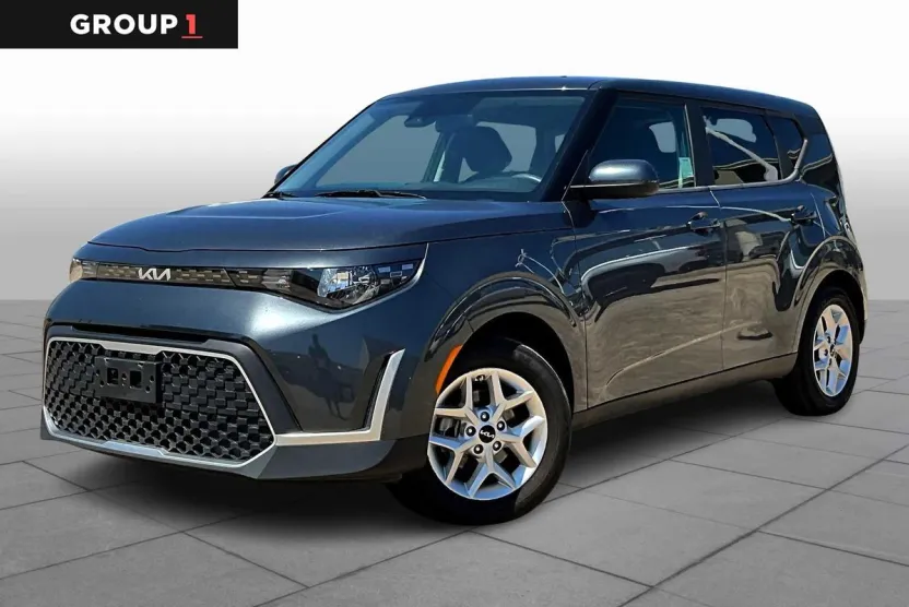 2023 Kia Soul LX S photo 1