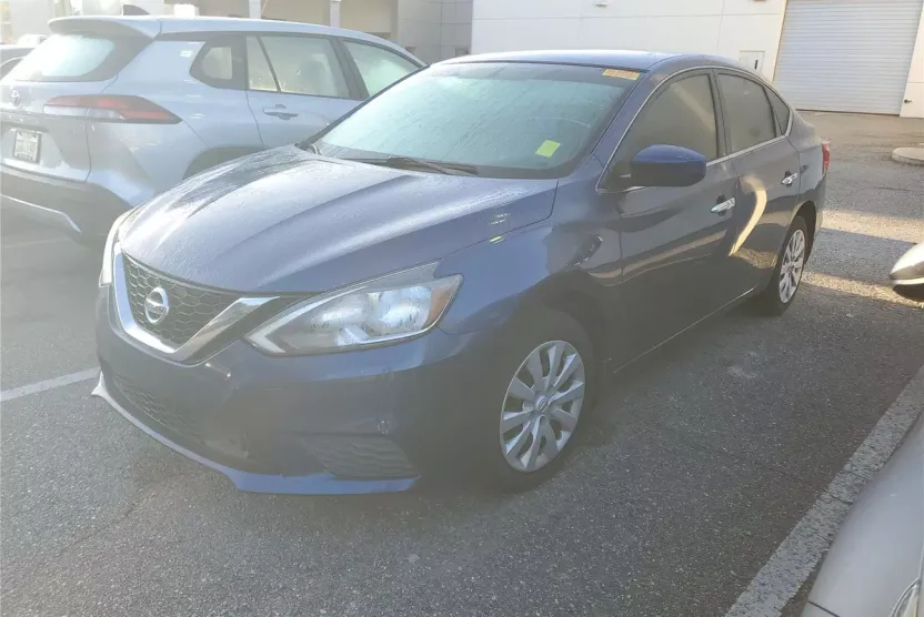 2019 Nissan Sentra S photo 1