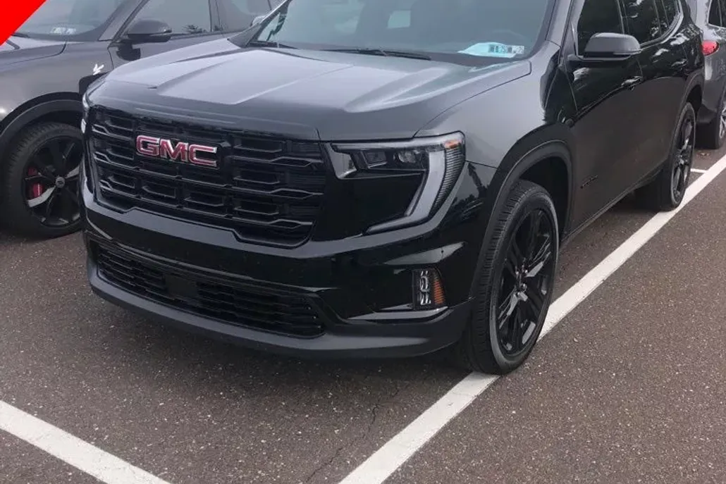 2024 Gmc Acadia Elevation photo 1