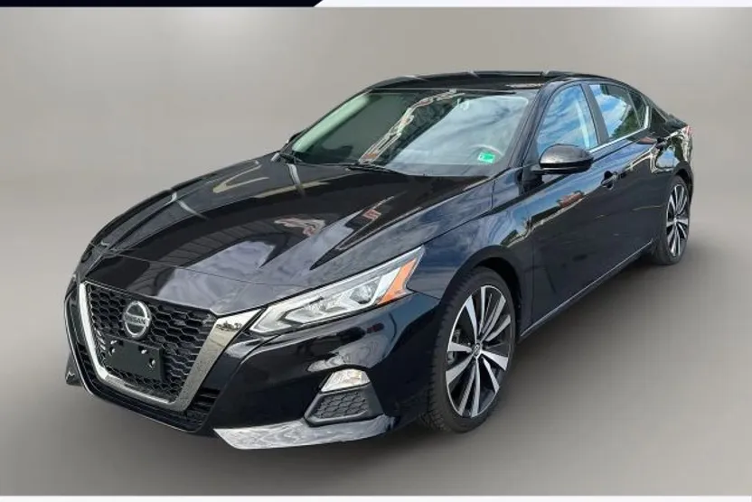 2022 Nissan Altima 2.5 SR photo 1