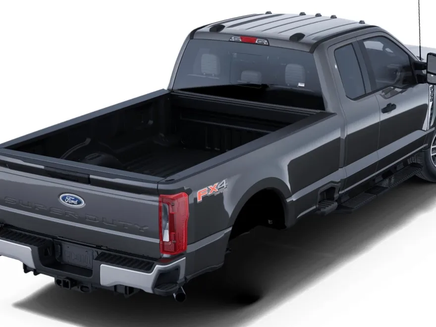 2025 Ford F-350 XLT photo 3