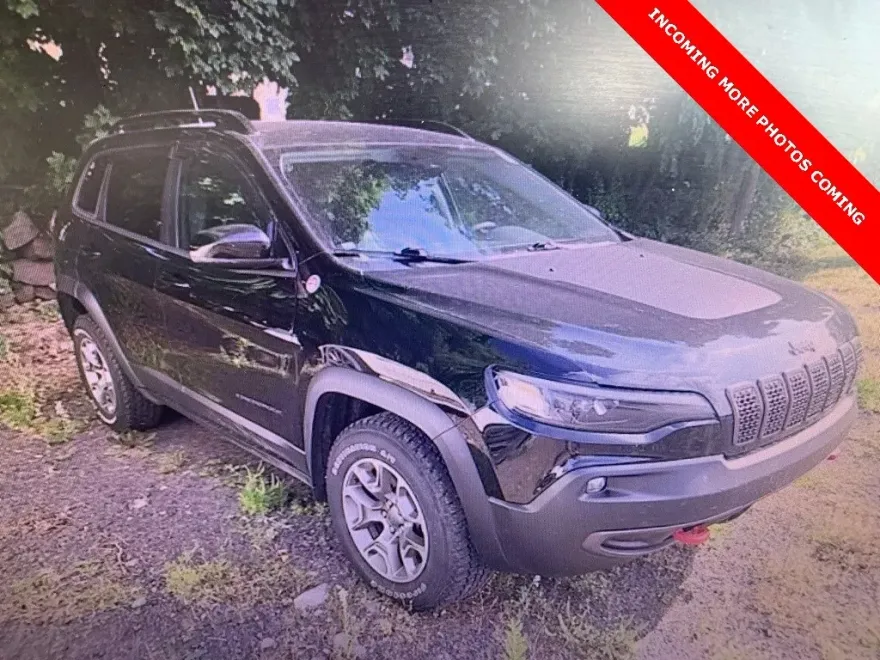 2022 Jeep Cherokee Trailhawk photo 1