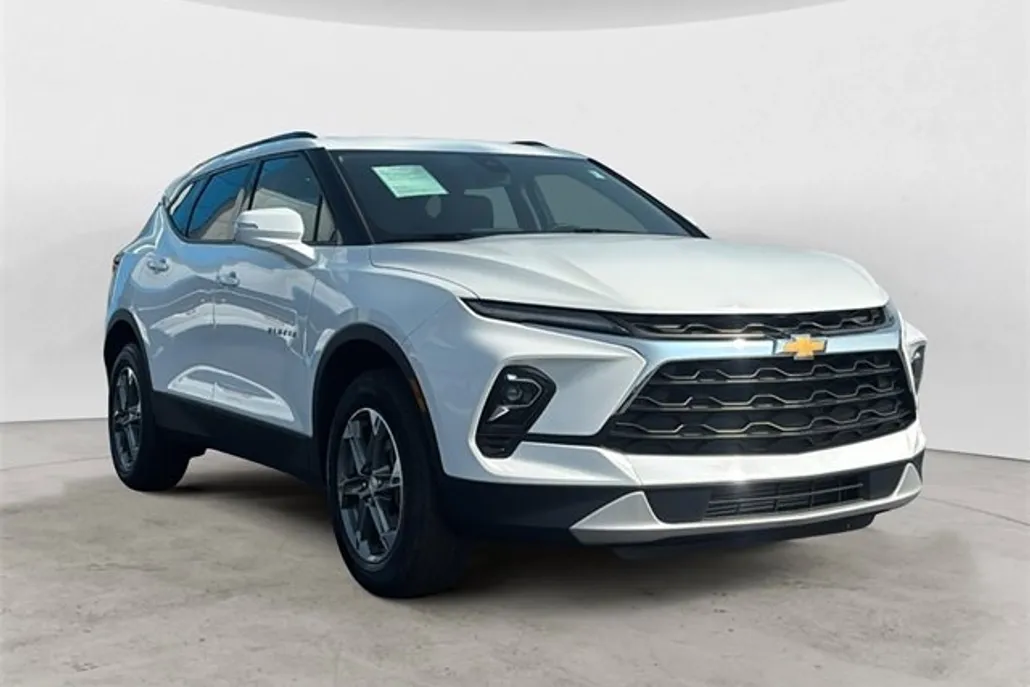 2024 Chevrolet Blazer 3LT photo 1