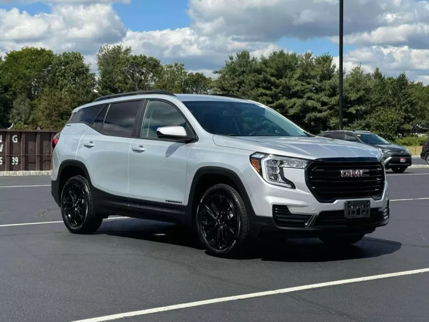 2022 Gmc Terrain SLE photo 1