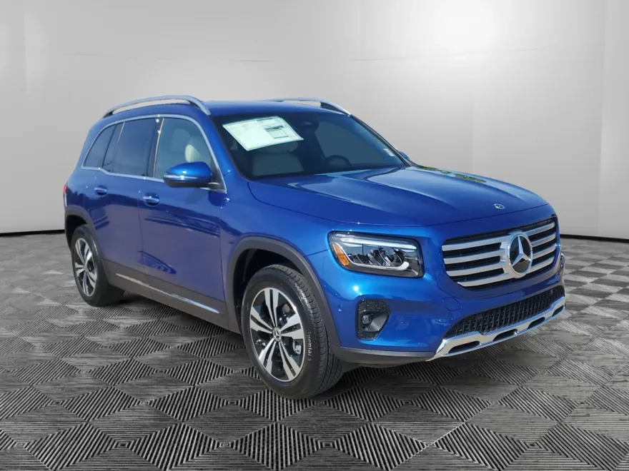 2025 Mercedes Benz GLB 250 4MATIC photo 1