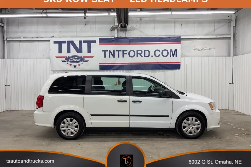 2016 Dodge Grand Caravan SE photo 1