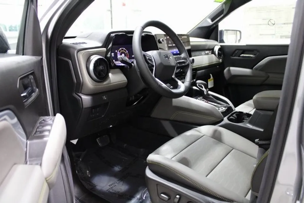 2026 Chevrolet Colorado ZR2 photo 1
