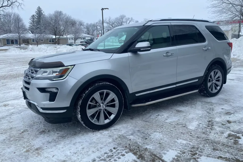 2019 Ford Explorer Limited photo 1