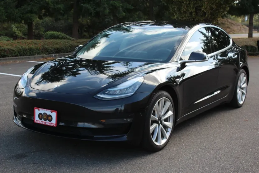 2018 Tesla Model 3 Long Range photo 1