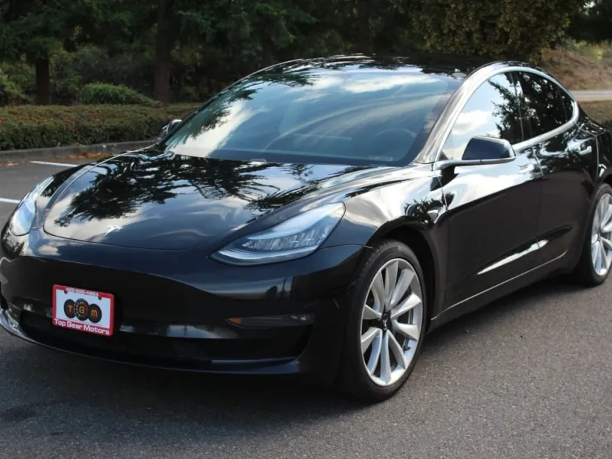 2018 Tesla Model 3 Long Range photo 1