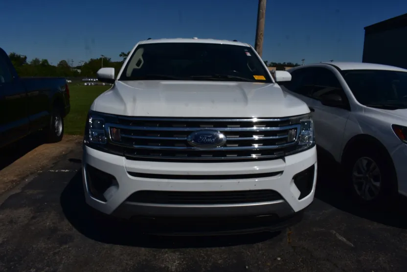 2019 Ford Expedition MAX XLT photo 1