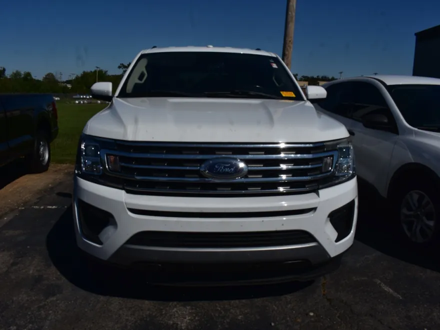 2019 Ford Expedition MAX XLT photo 1