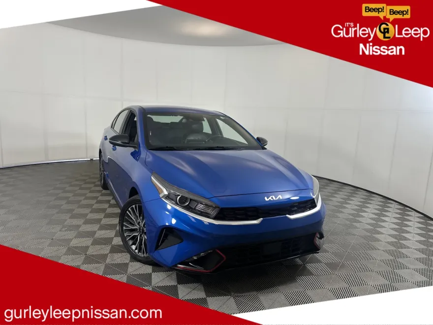2023 Kia Forte GT-Line photo 1