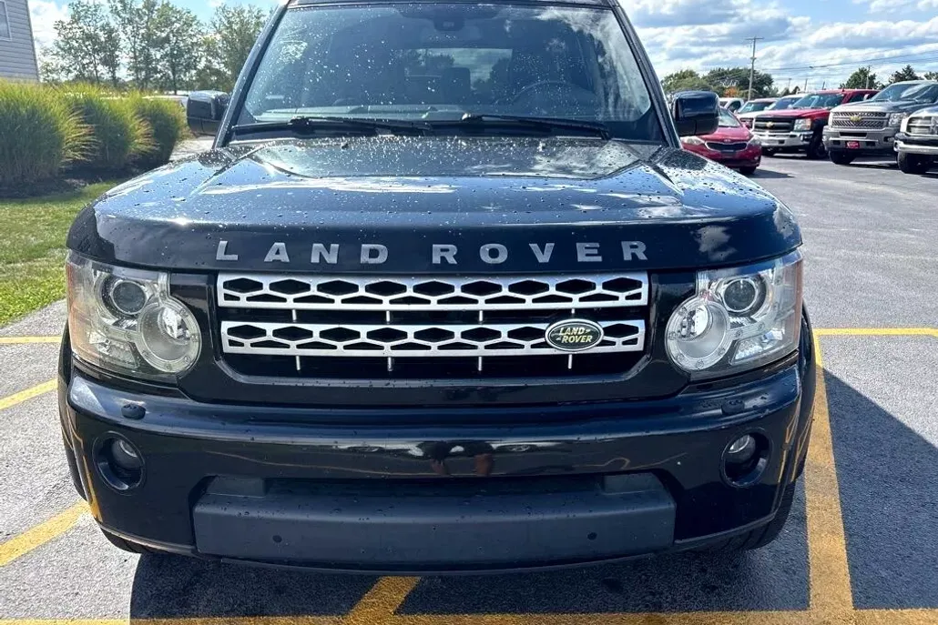 2011 Land Rover LR4 HSE photo 1