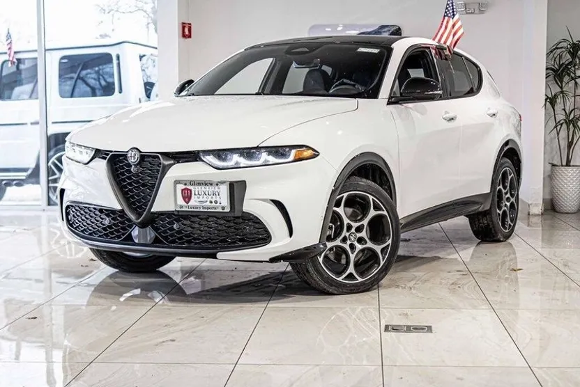 2025 Alfa Romeo Tonale Veloce photo 1