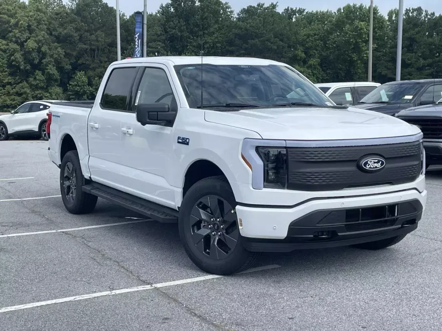 2025 Ford F-150 Lightning photo 1