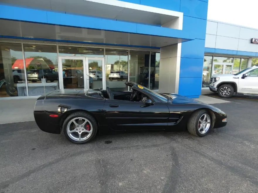 2000 Chevrolet Corvette photo 1