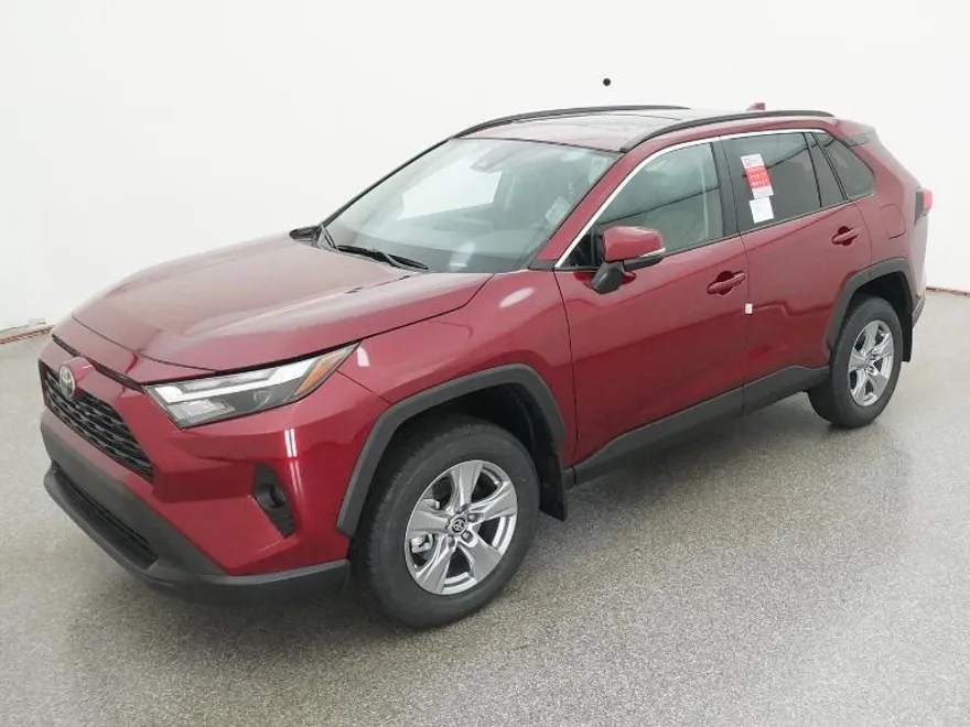 2025 Toyota RAV4 XLE photo 1