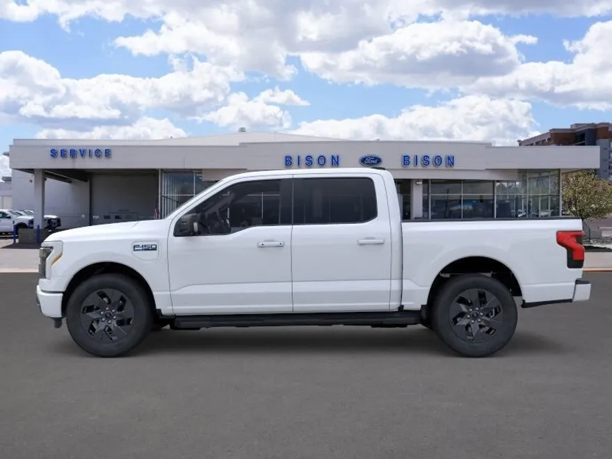 2025 Ford F-150 Lightning photo 1