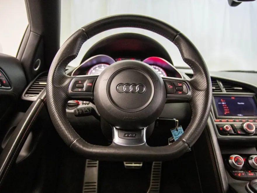2011 Audi R8 5.2 photo 41