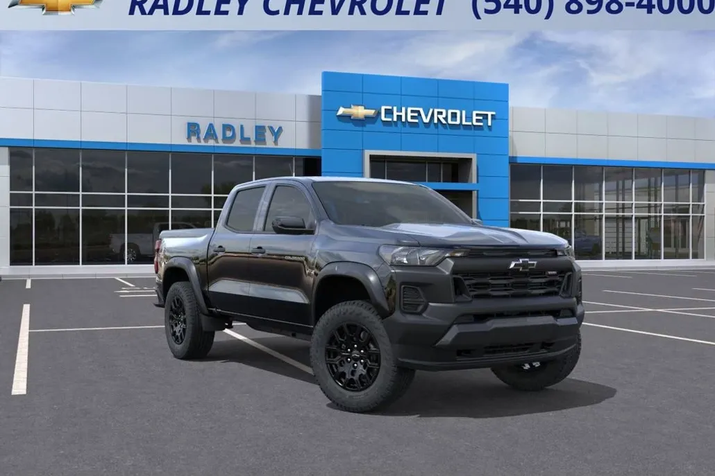 2026 Chevrolet Colorado Trail Boss photo 1