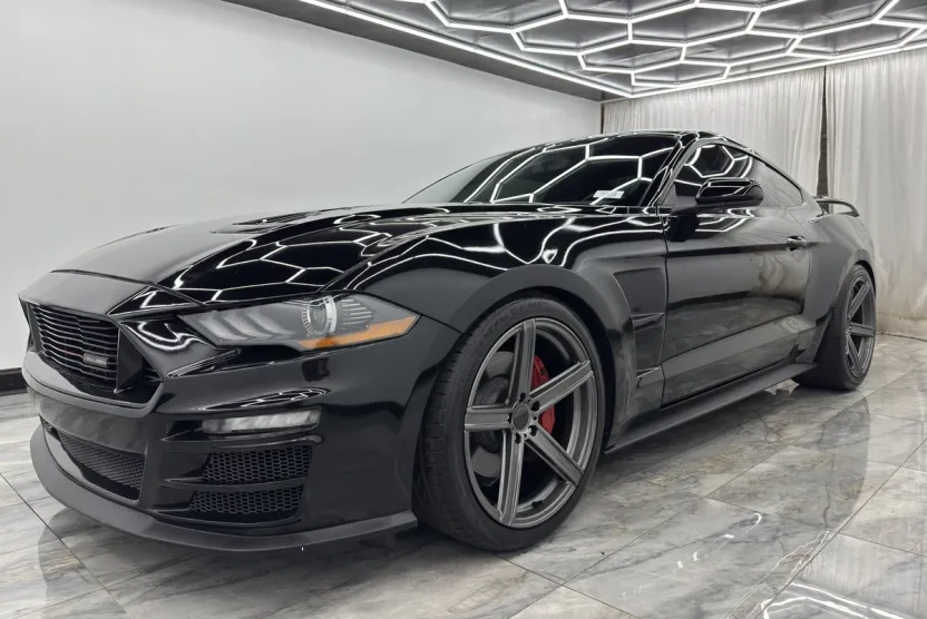 2020 Ford Mustang GT Premium photo 1