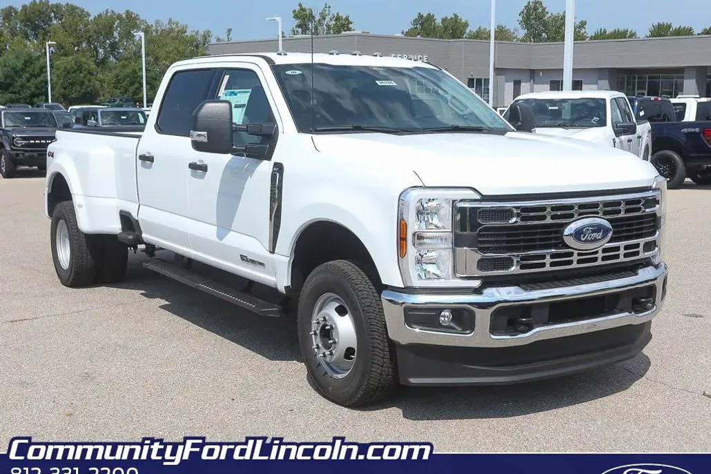 2026 Ford F-350 XLT photo 1