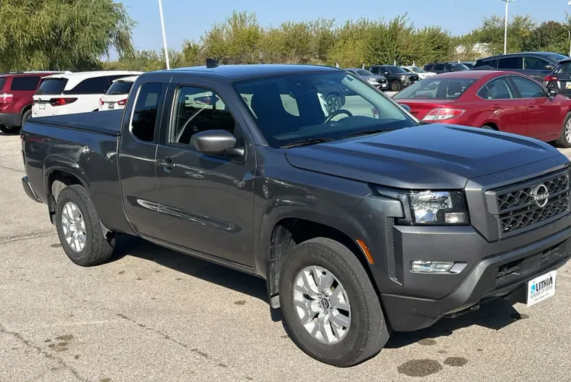2024 Nissan Frontier SV photo 1