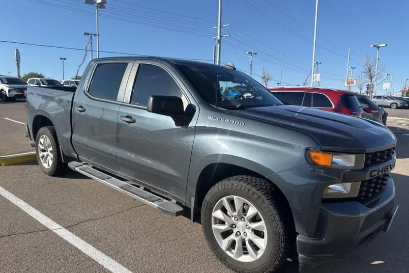 2020 Chevrolet Silverado 1500 Custom photo 1