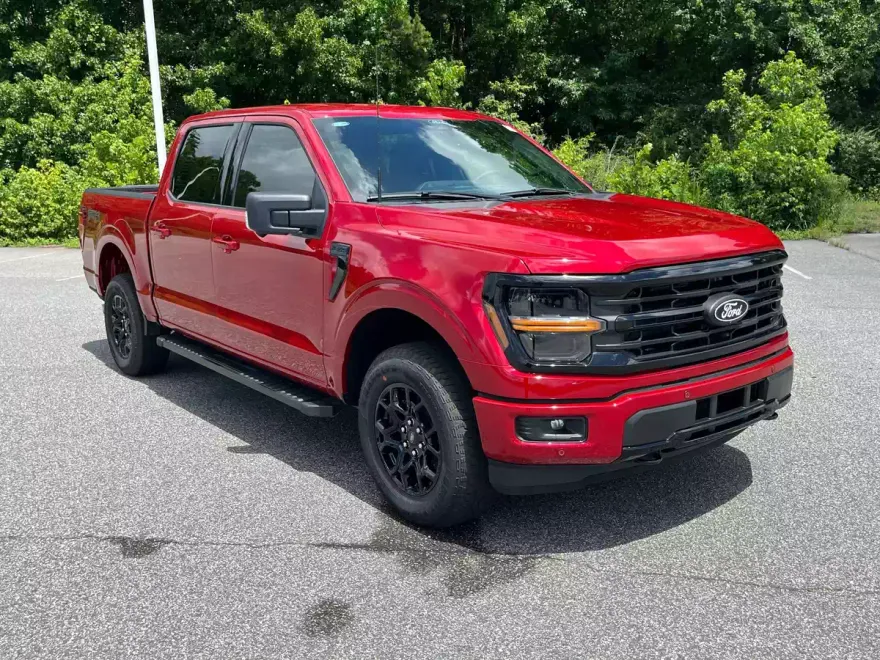 2025 Ford F-150 XLT photo 1